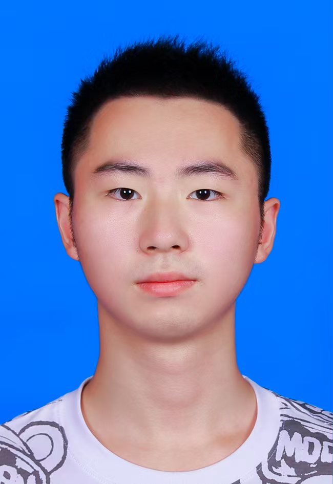 冯晨栋照片